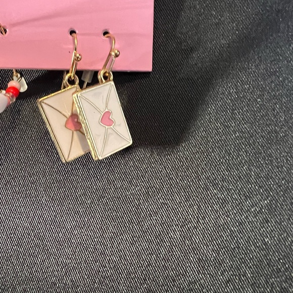 Valentine’s Day Variety Pack Earrings. NEW - Picture 3 of 7